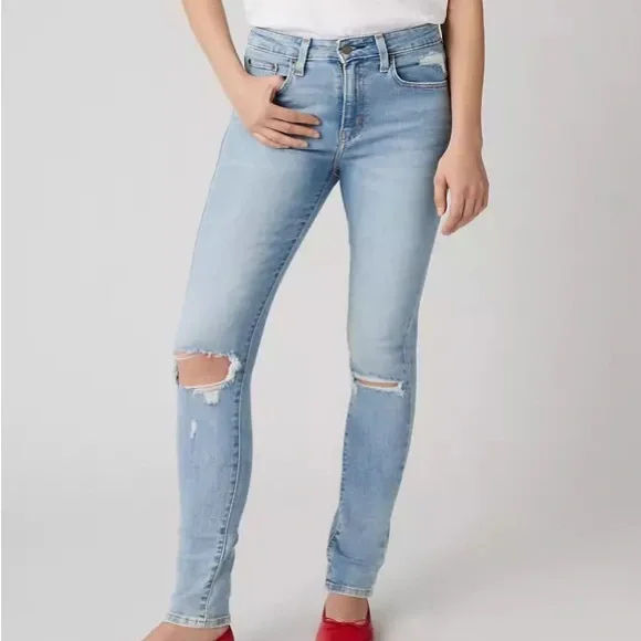 Levi’s 721 High Rise Skinny Jeans - Picture 10 of 11